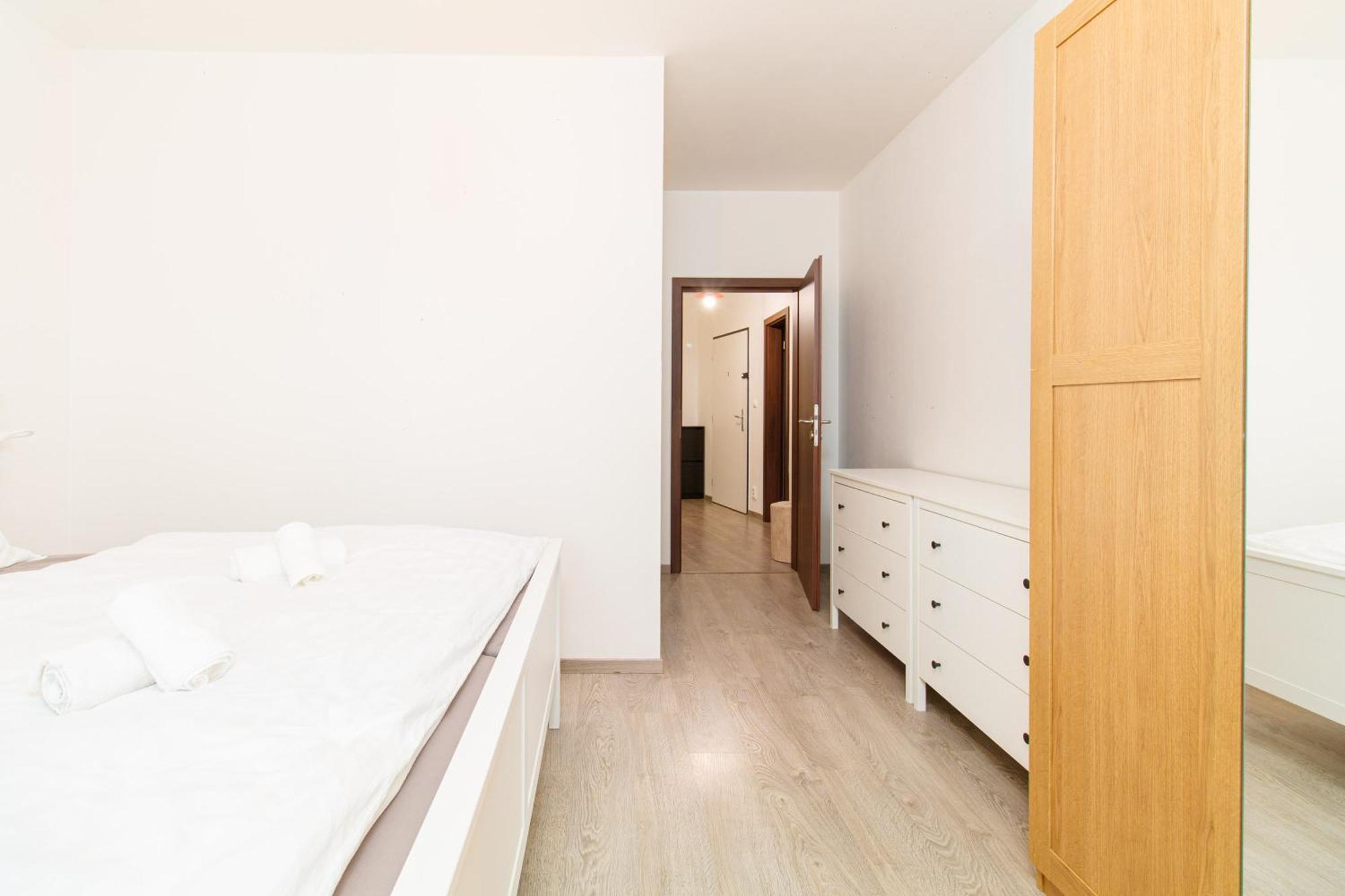 Karolina - 4kk, Garden Terrace, Free Parking Apartmán
